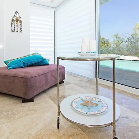 Ocean Pearl Vila Protaras